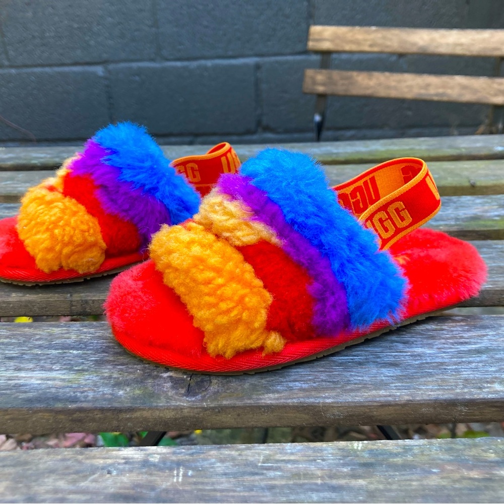 UGG TODDLERS' FLUFF YEAH SLIDES size 9 Toddlers